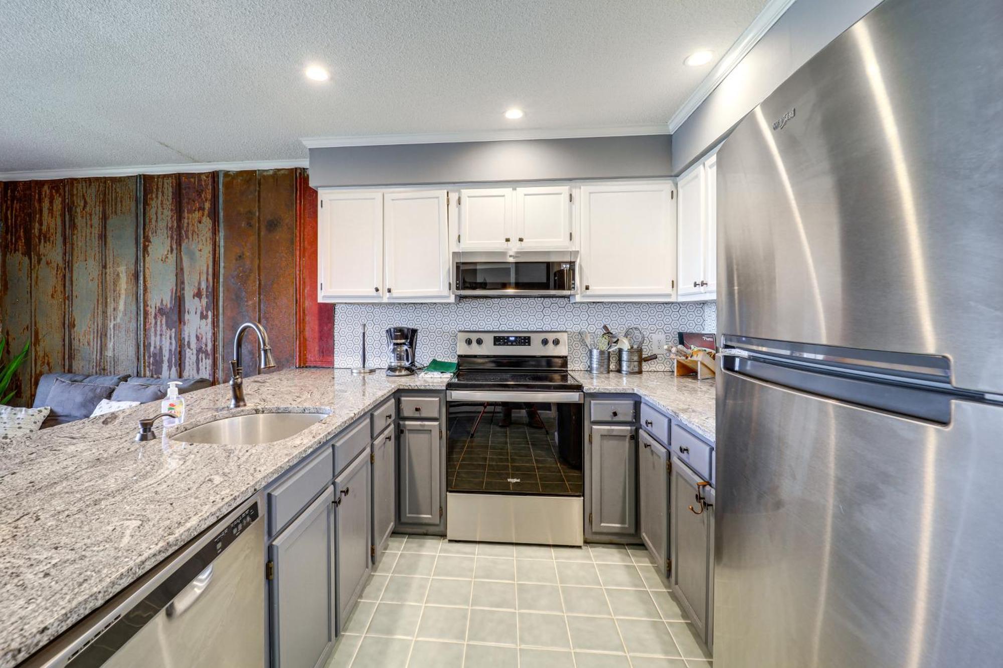 Beech Mountain Condo Near Hiking And Mountain Biking Exterior photo
